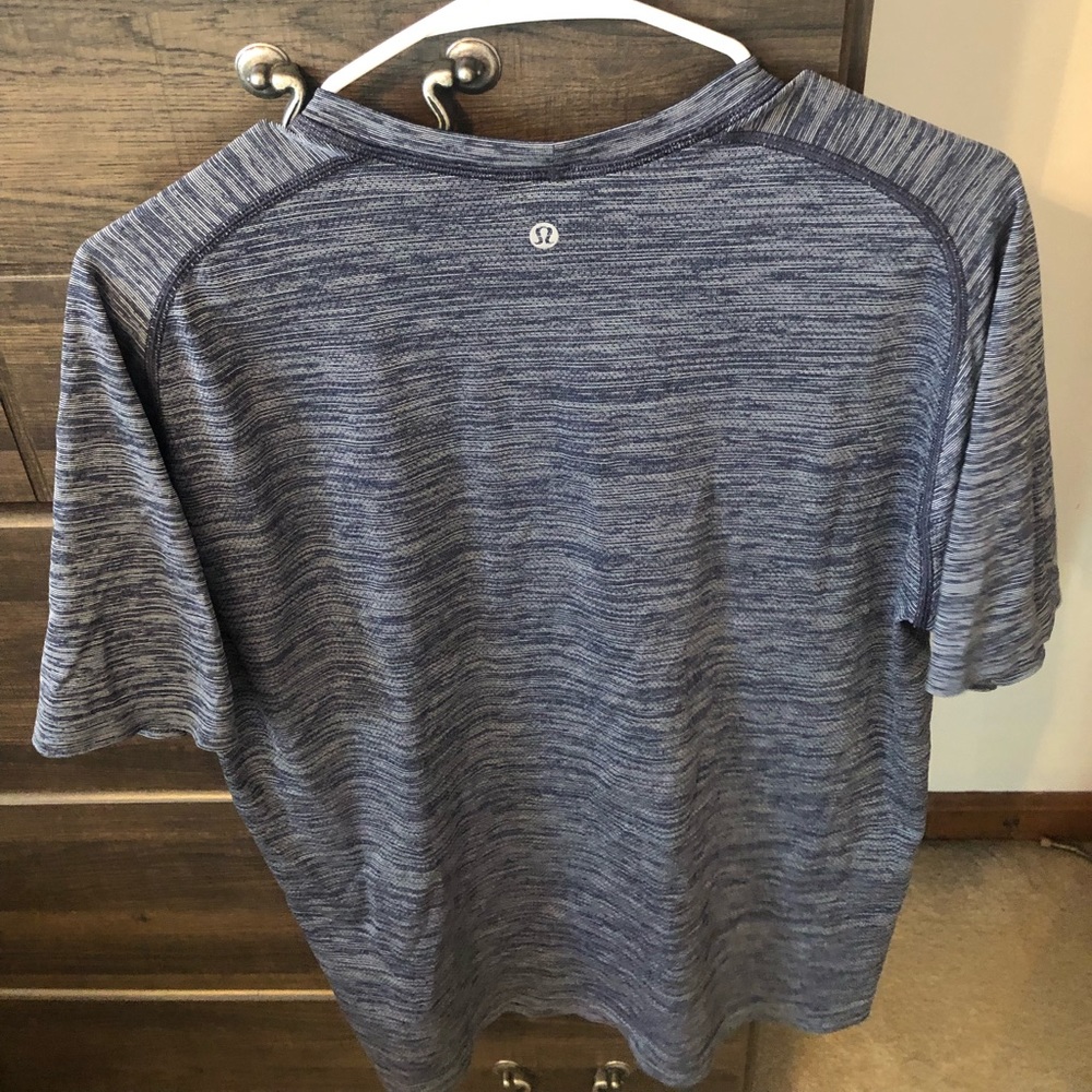 lulu lemon workout T